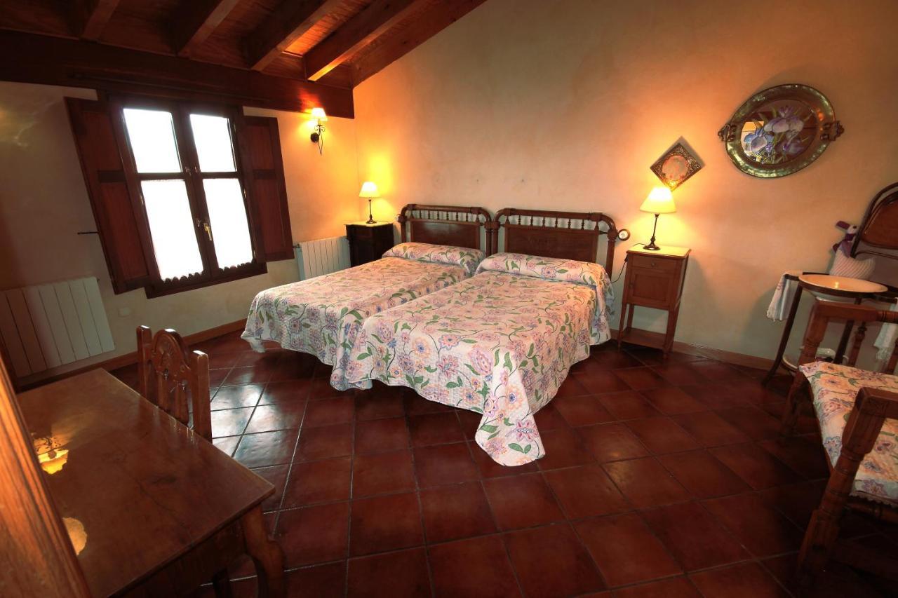 Casa Rural El Meson Брионес Экстерьер фото