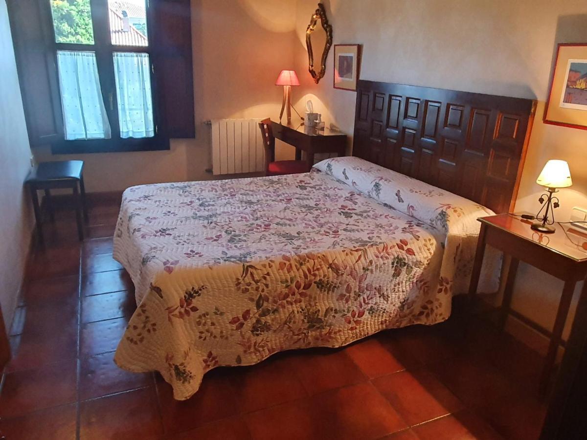 Casa Rural El Meson Брионес Экстерьер фото