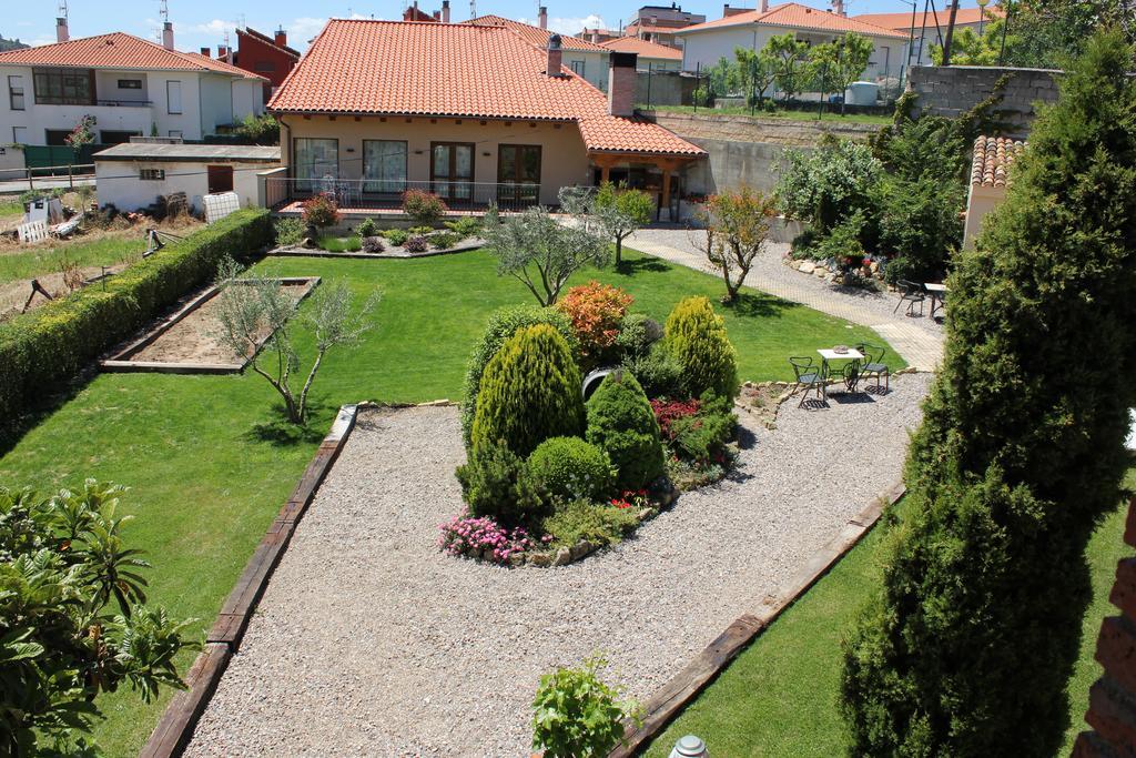 Casa Rural El Meson Брионес Экстерьер фото
